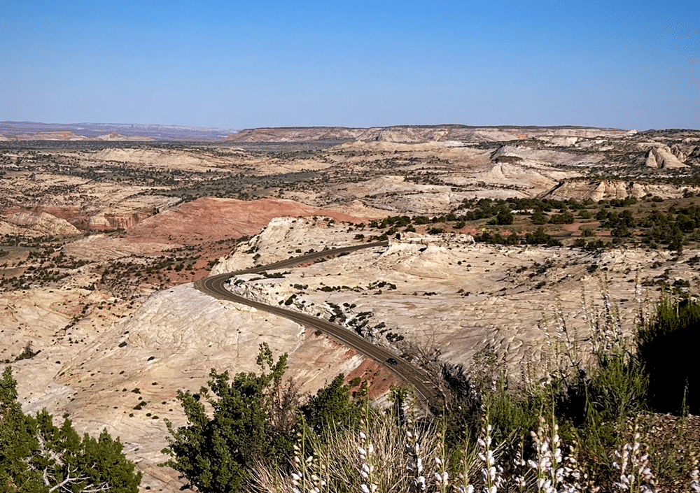 The winding Hell's Backbone